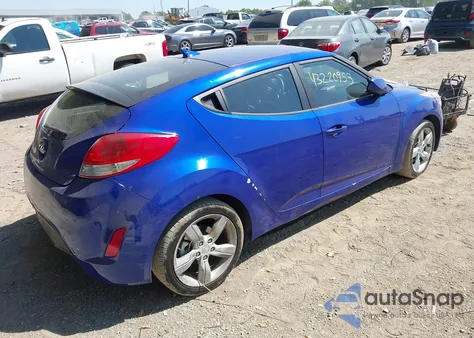 2014 Hyundai Veloster Base W/Black z USA, uszkodzony, nr VIN KMHTC6AD7EU198077